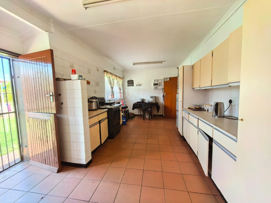4 Bedroom Property for Sale in Roodia Free State